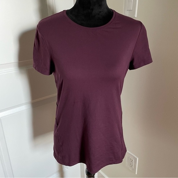 Athleta Burgundy Stretch Short Sleeve Limitless Tee T-Shirt 352706 EUC Size M - Picture 2 of 10